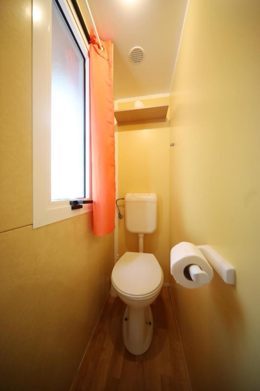 Hôtel Camp Porat à Povljana Extérieur photo